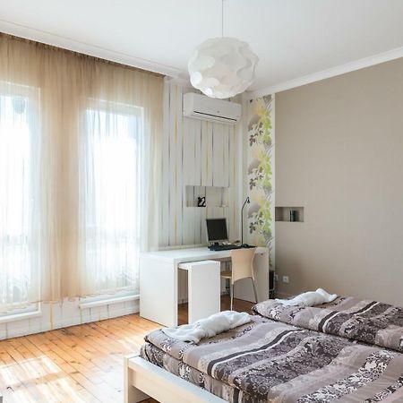 100кв.м. 2 спалень, 2 окремих ванних Квартира в Sofia City Center Екстер'єр фото