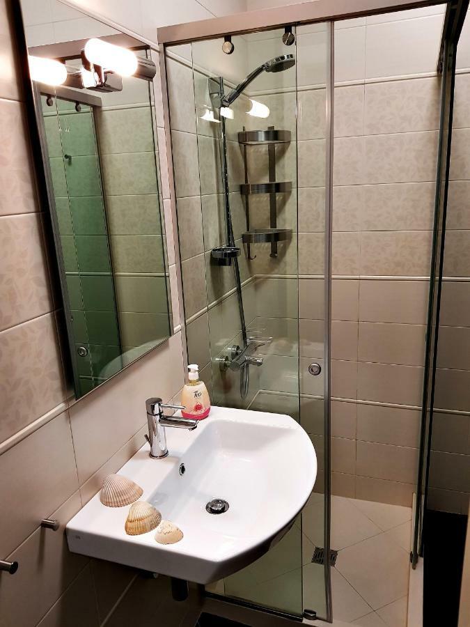 100кв.м. 2 спалень, 2 окремих ванних Квартира в Sofia City Center Екстер'єр фото
