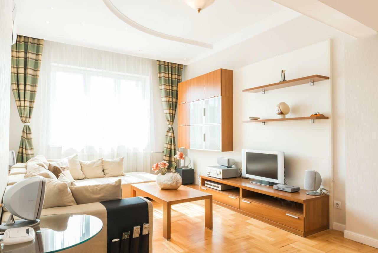 100кв.м. 2 спалень, 2 окремих ванних Квартира в Sofia City Center Екстер'єр фото