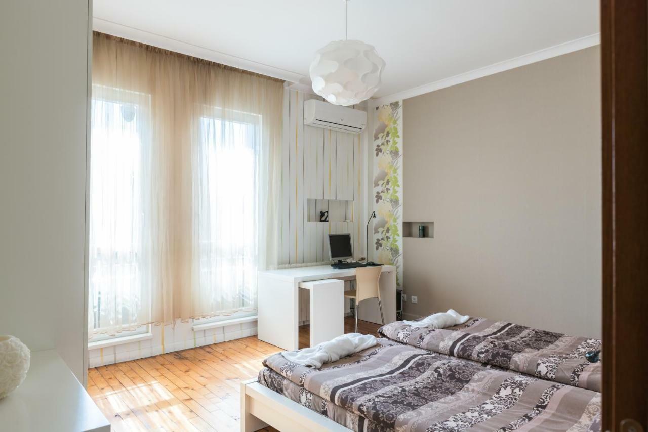 100кв.м. 2 спалень, 2 окремих ванних Квартира в Sofia City Center Екстер'єр фото
